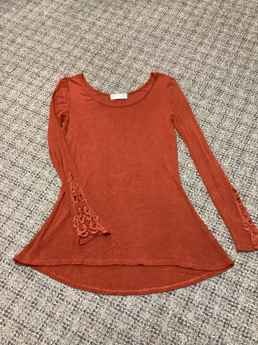 Pink Republic Rust Burnt Orange Lace Sleeve Long Sleeve Swing Top Size XS